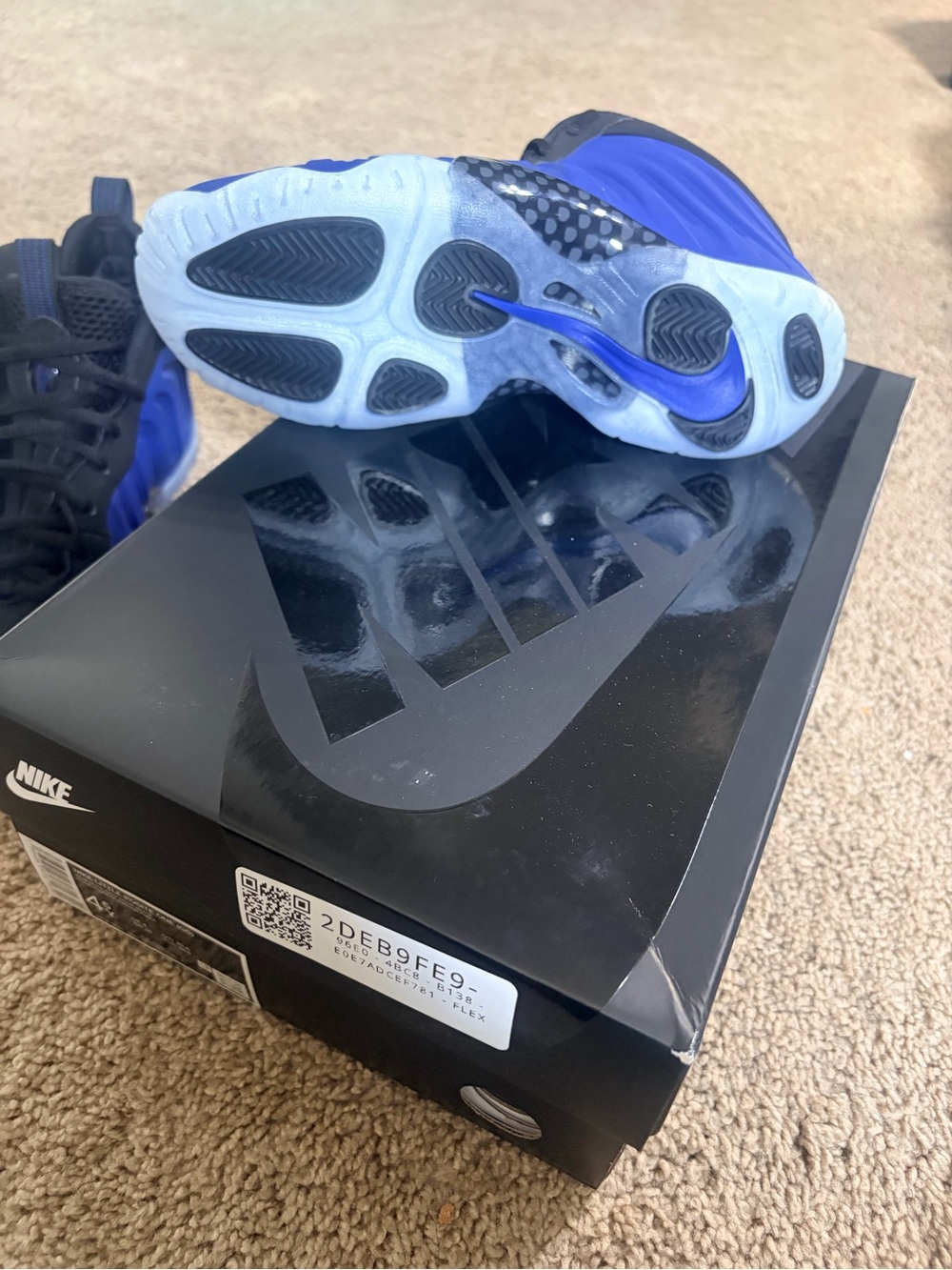 Nike Kids Blue and Black Foamposite Sneakers - Size 4.5 - Picture 12 of 16